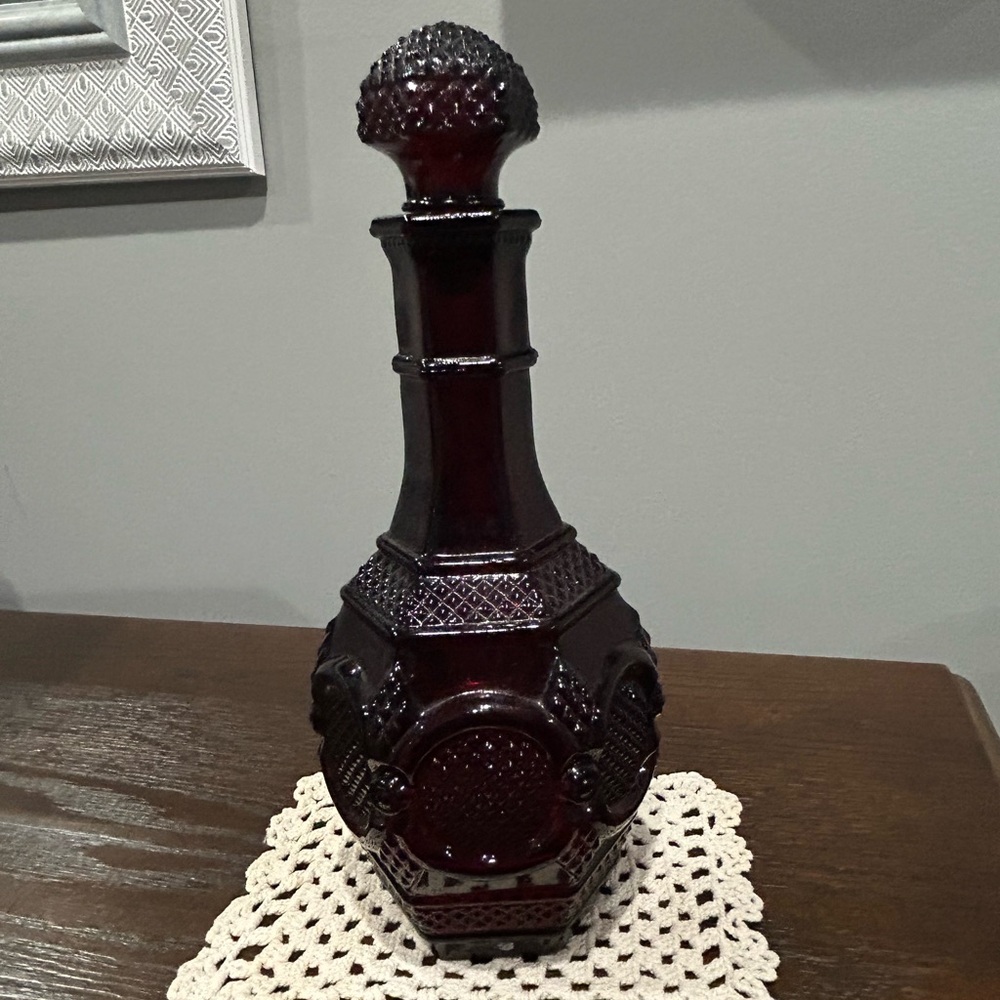 Avon Cape Cod Collection - Ruby Ted Decanter